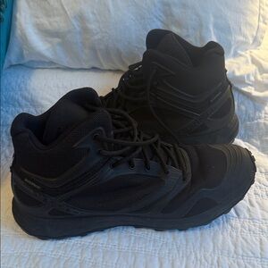 Merrell waterproof men’s hiking boot size 13